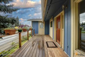 1042 E 10th Ave, Anchorage, AK 99501 photo 5