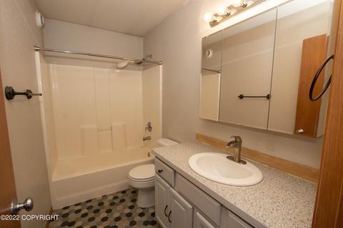 13730 E Jersey Loop, Palmer, AK 99645 photo 11