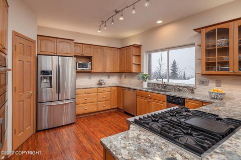11240 Kaskanak Cir, Eagle River, AK 99577 photo 9