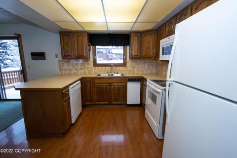 9509 Trinity Cir, Eagle River, AK 99577 photo 8