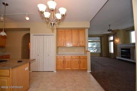 8729 Lassen St, Eagle River, AK 99577 photo 12