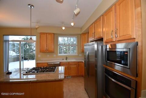 8729 Lassen St, Eagle River, AK 99577 photo 10