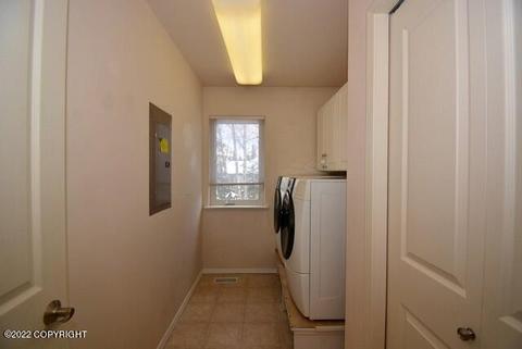8729 Lassen St, Eagle River, AK 99577 photo 31