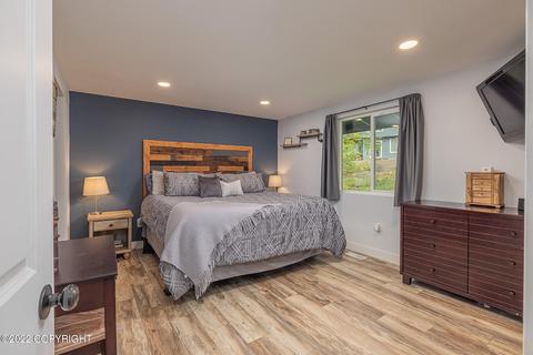 20533 Lucas Ave, Eagle River, AK 99577 photo 17