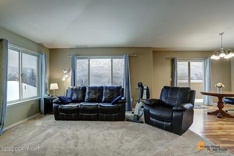 8976 Eagle River Ln, Eagle River, AK 99577 photo 4