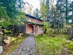 363 Rangeview Ave, Homer, AK 99603 photo 1