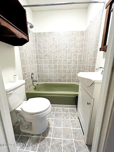 7005 E 10th Ave, Anchorage, AK 99504 photo 11