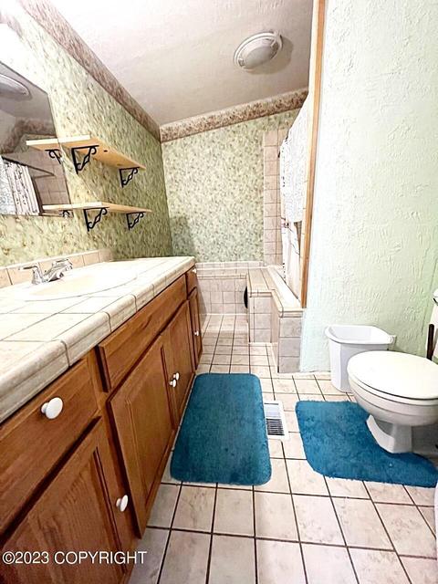 7005 E 10th Ave, Anchorage, AK 99504 photo 16