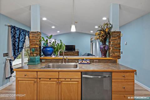 660 E Agate Ln, Wasilla, AK 99654 photo 11