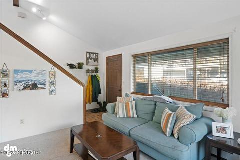 1441 E 17th Ave # 12, Anchorage, AK 99501 photo 4