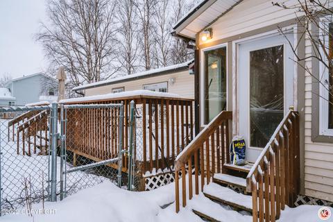 1451 E Fairview Loop, Wasilla, AK 99654 photo 2