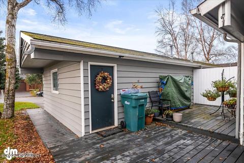 3342 Wiley Post Loop, Anchorage, AK 99517 photo 8