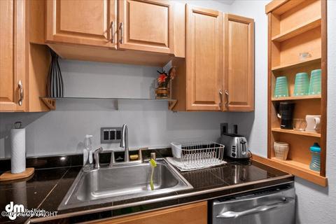 329 E 14th Ave # 2, Anchorage, AK 99501 photo 15