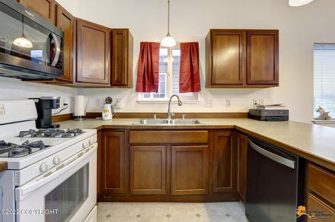 11866 Galloway Loop # 37, Eagle River, AK 99577 photo 12