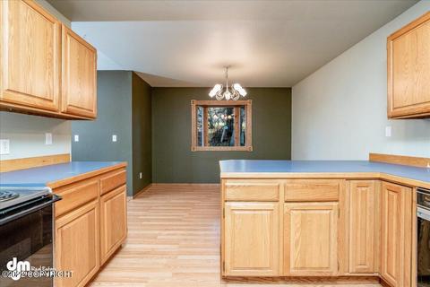 1860 Commodore Dr, Anchorage, AK 99507 photo 15
