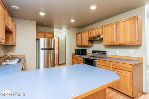 1860 Commodore Dr, Anchorage, AK 99507 photo 12
