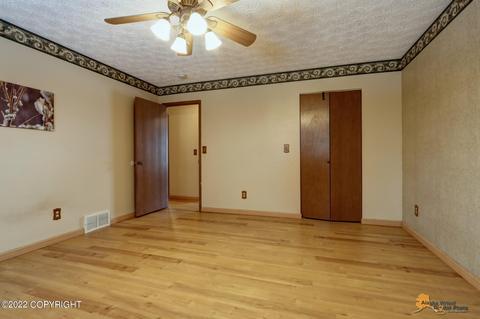 12624 Crested Butte Dr, Eagle River, AK 99577 photo 8