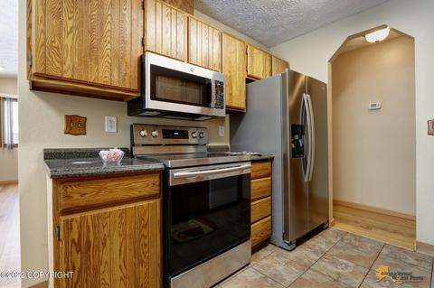 12624 Crested Butte Dr, Eagle River, AK 99577 photo 6
