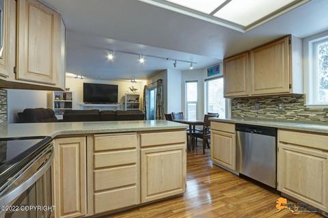 10930 Kaskanak Dr, Eagle River, AK 99577 photo 8