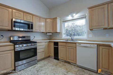 2802 Seafarer Loop, Anchorage, AK 99516 photo 11