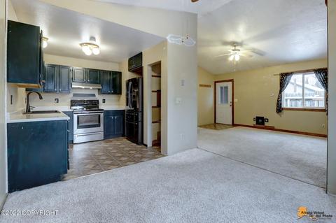 7805 Chaimi Loop, Anchorage, AK 99504 photo 3