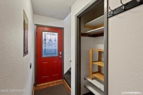 3611 E 20th Ave, Anchorage, AK 99508 photo 3