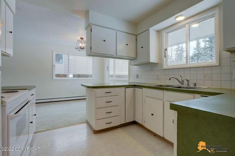 6005 E 21st Ave, Anchorage, AK 99504 photo 7