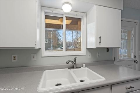 6416 E 35th Ave, Anchorage, AK 99504 photo 10
