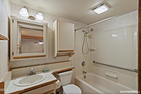 15443 Husky St, Eagle River, AK 99577 photo 52