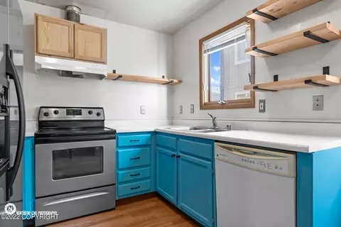 5750 E 4th Ave, Anchorage, AK 99504 photo 27