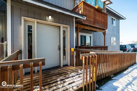 5750 E 4th Ave, Anchorage, AK 99504 photo 4