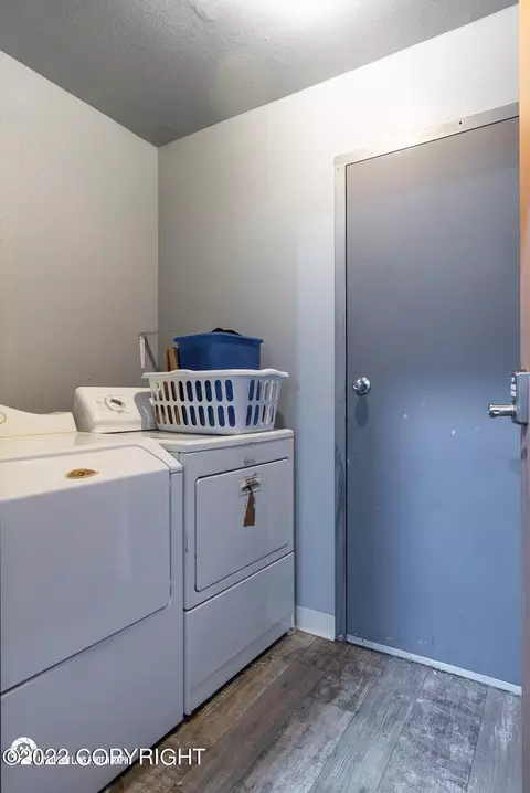 5750 E 4th Ave, Anchorage, AK 99504 photo 37