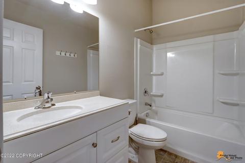 634 E 74th Ave, Anchorage, AK 99518 photo 43