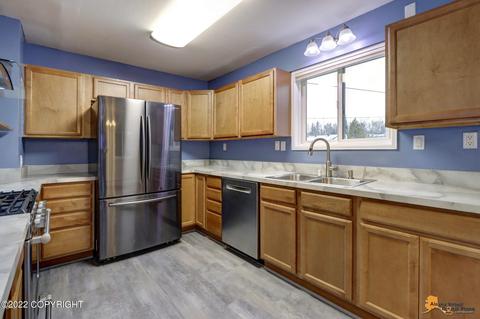 634 E 74th Ave, Anchorage, AK 99518 photo 12