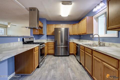 634 E 74th Ave, Anchorage, AK 99518 photo 10