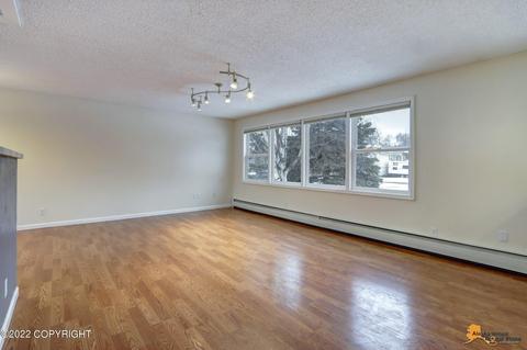 634 E 74th Ave, Anchorage, AK 99518 photo 4