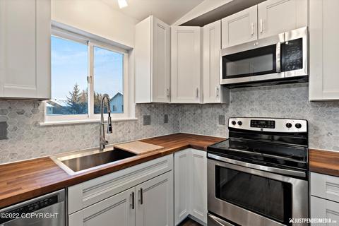 111 Aces Cir, Anchorage, AK 99504 photo 21