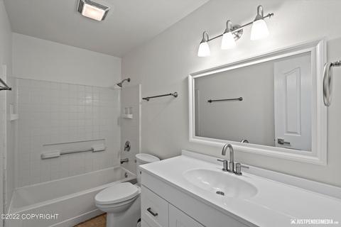 111 Aces Cir, Anchorage, AK 99504 photo 12