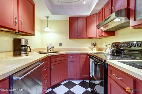 1440 E St # 4, Anchorage, AK 99501 photo 8