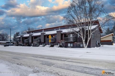 1440 E St # 4, Anchorage, AK 99501 photo 1
