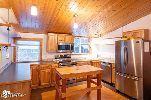 5004 Roger Dr, Anchorage, AK 99507