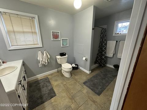 Bath - 577 Evergreen Ave, Wrangell, AK 99929 photo 1 of 3
