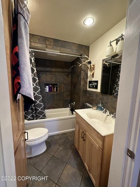 Bath - 577 Evergreen Ave, Wrangell, AK 99929 photo 3 of 3