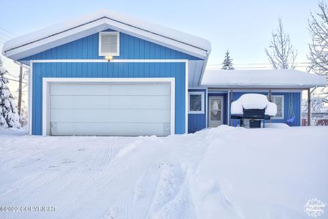802 Minuteman Loop, North Pole, AK 99705 photo 1