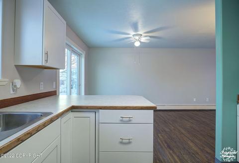802 Minuteman Loop, North Pole, AK 99705 photo 6