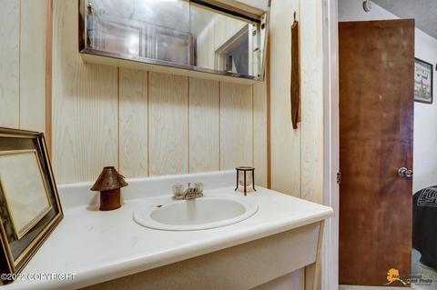 5930 E 34th Ave, Anchorage, AK 99504 photo 26
