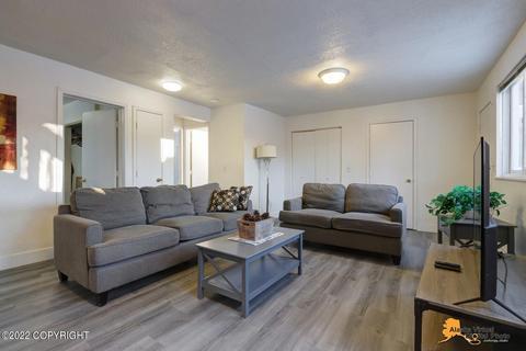 3504 E 17th Ave, Anchorage, AK 99508 photo 13