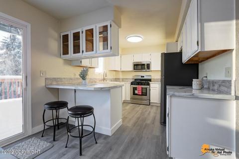 3504 E 17th Ave, Anchorage, AK 99508 photo 3