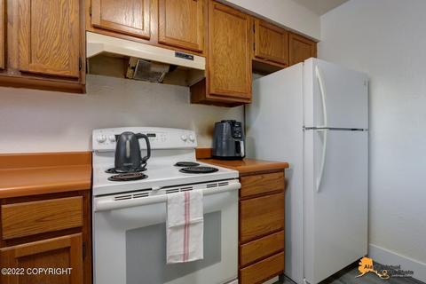 3504 E 17th Ave, Anchorage, AK 99508 photo 17