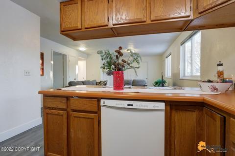 3504 E 17th Ave, Anchorage, AK 99508 photo 18